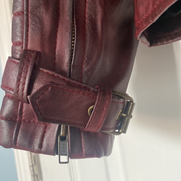 BURGUNDY Hero Jacket - Picture 9 of 14